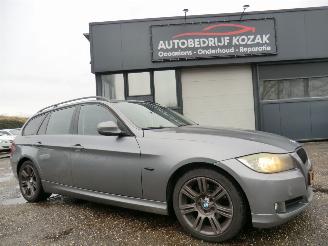 damaged commercial vehicles BMW 3-serie Touring 320xd 4x4 Business Line 2009/9